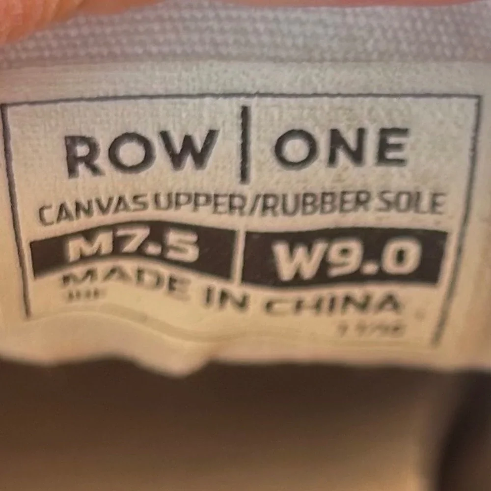 Row One San Francisco Giants MLB Canvas Low Top Sneakers Women's Size 9 Baseball